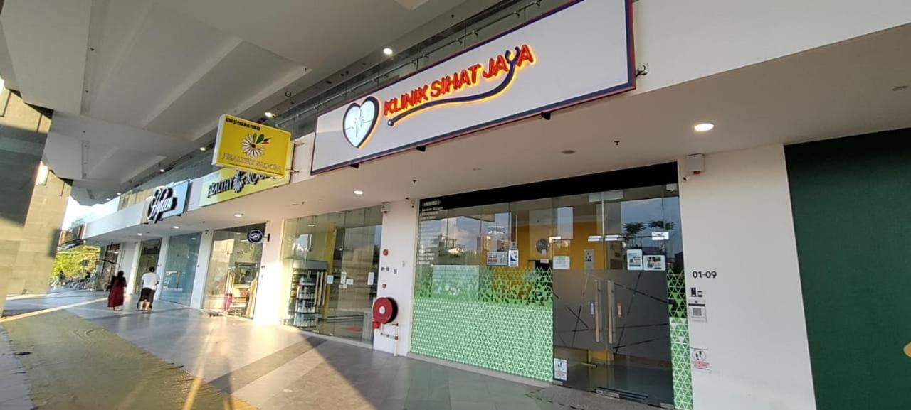 Santai Homestay Cyberjaya Esterno foto