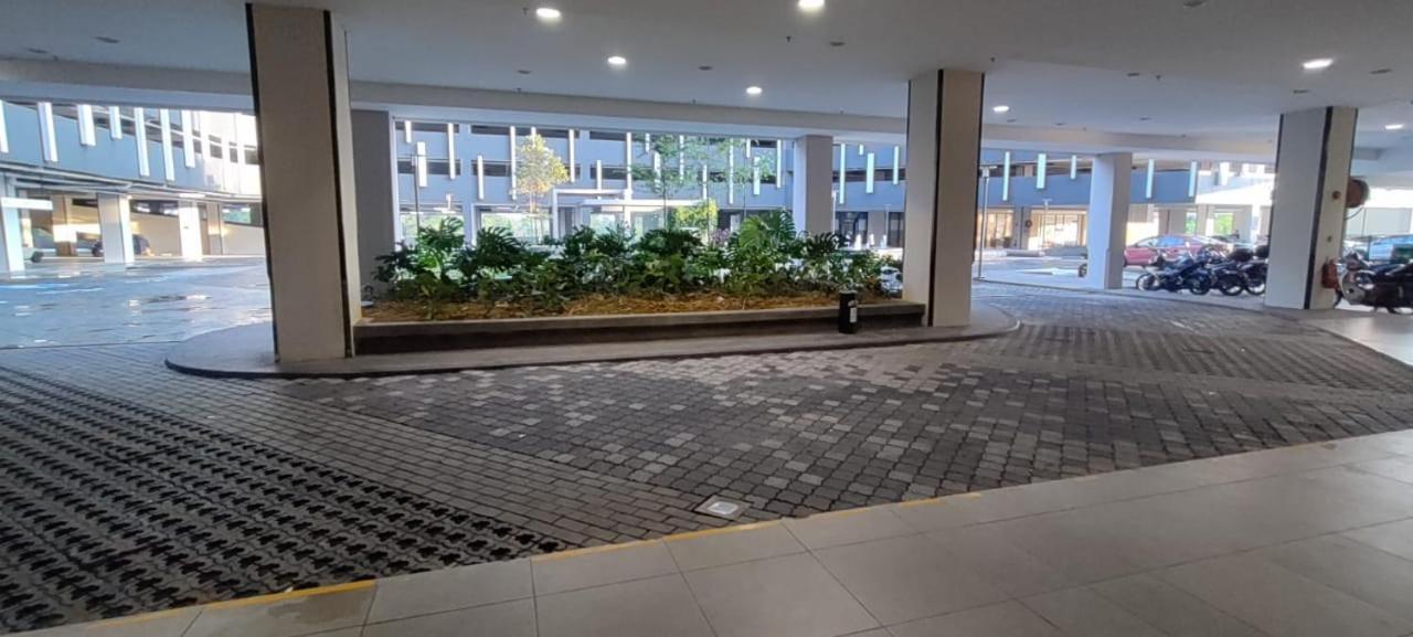 Santai Homestay Cyberjaya Esterno foto